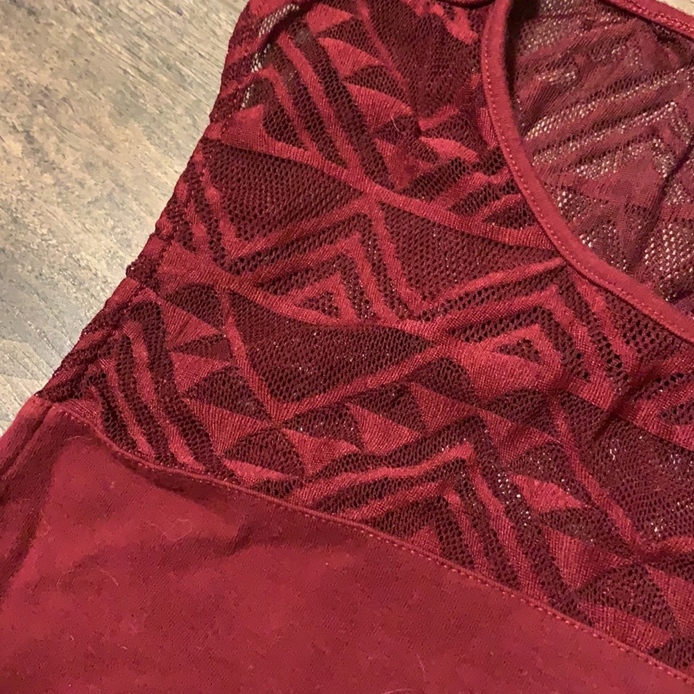 Crop top - Picture 2 of 2